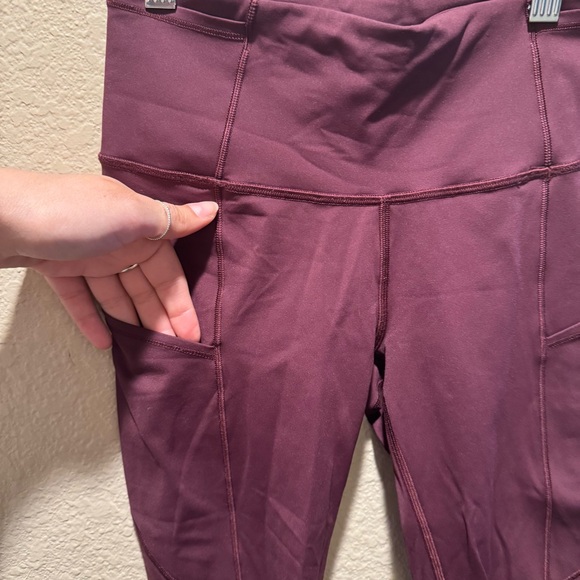 Lululemon Fast & Free Crop II Nulux 19” Maroon size 4 - Picture 6 of 9